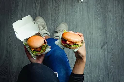 Ketahui Cara Menikmati Hidup dan Temani Waktu Santai dengan Burger Bangor