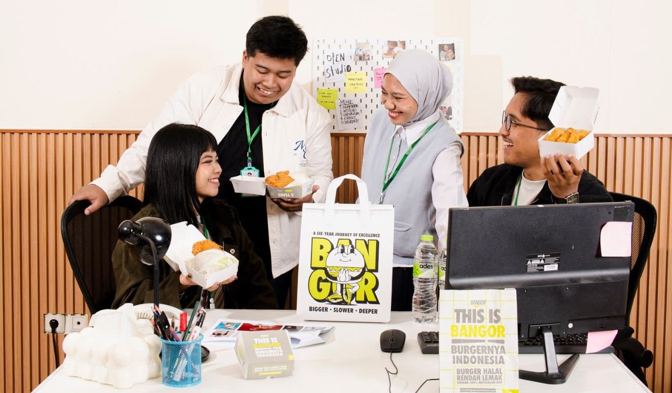 Cara Menjaga Pertemanan di Tempat Kerja