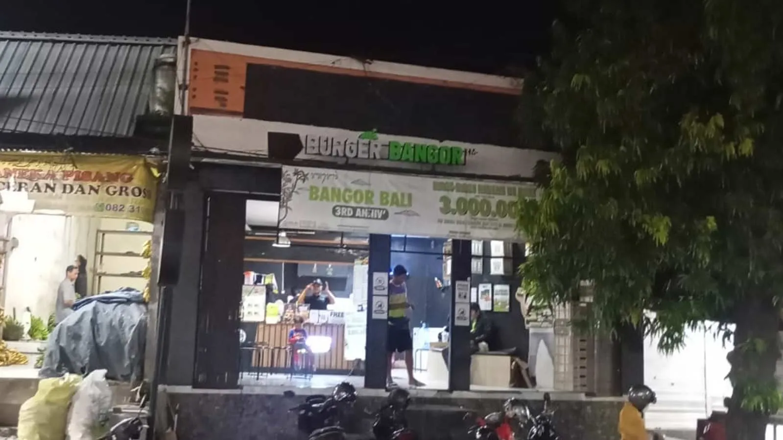Outlet Burger Bangor Batu Bulan