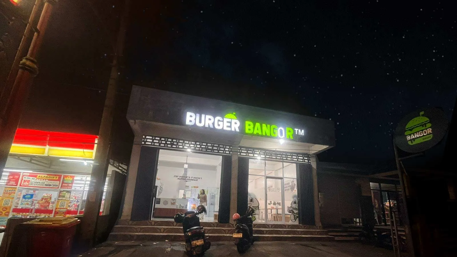 Outlet Burger Bangor Kintamani
